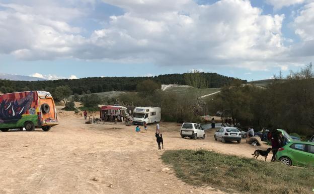 Un hombre mata a otro a navajazos en unas termas de Granada