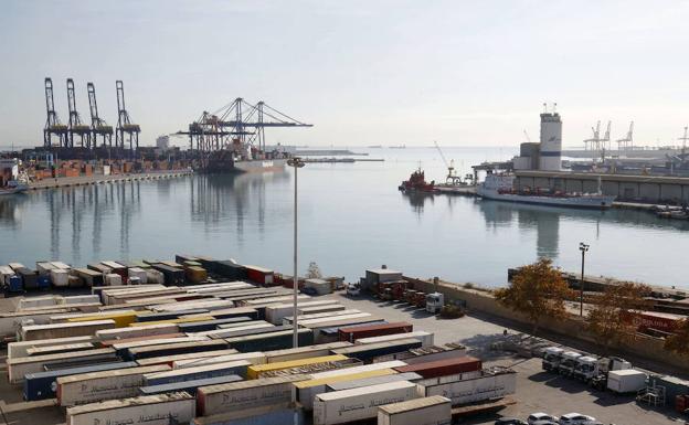 Los estibadores llegan a un acuerdo con la patronal y desconvocan la huelga