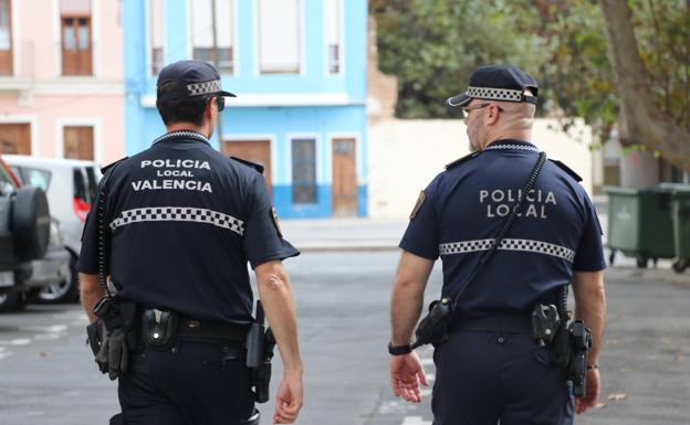 La Policía Local recupera en tres meses 12 viviendas municipales en el Cabanyal