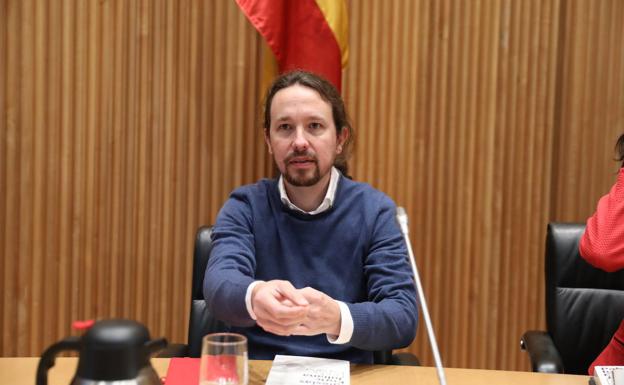 El despido de dos abogados de Podemos abre una grave crisis interna