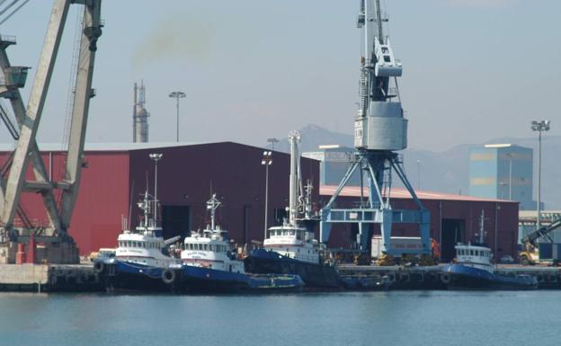 Concentración en Sagunto contra un barco que lleva armas