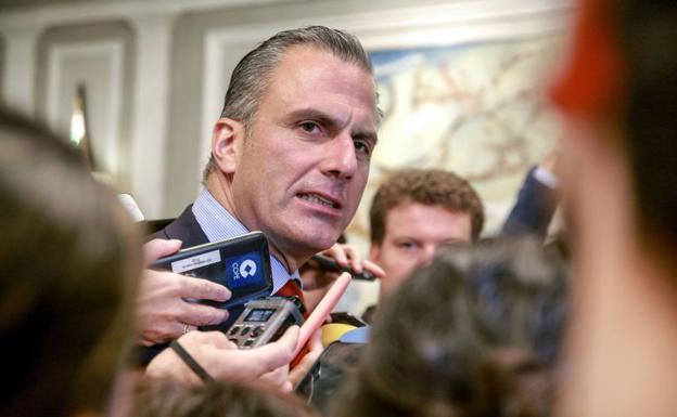 Muere el padre de Javier Ortega Smith