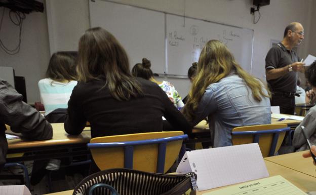 Los alumnos valencianos se sitúan entre los que más suspenden de España