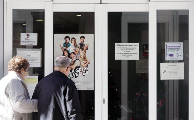 El retraso de las citas en ambulatorios se agudiza en puertas de la epidemia de gripe