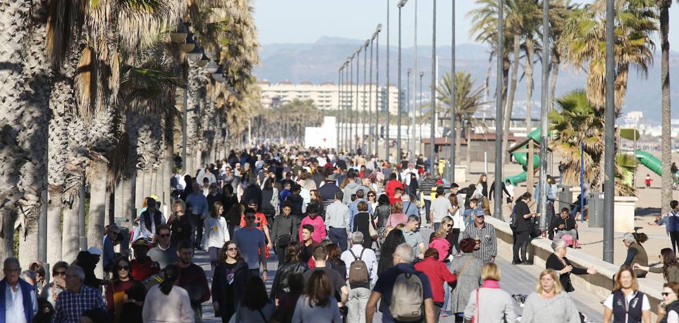 La inmigración sigue elevando la población de la Comunitat