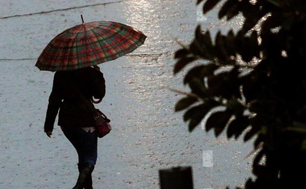 La DGT aconseja adelantar a hoy sábado el regreso del fin de semana por el riesgo de nevadas en la Comunitat