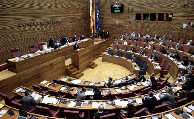 Podemos coincide con la oposición: el PSPV busca diluir el papel de Les Corts
