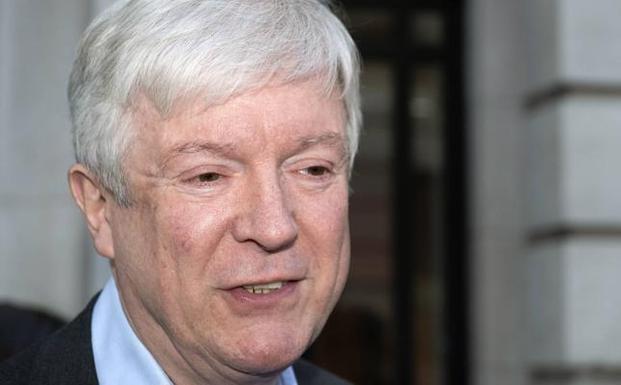 Dimite el director general de la BBC