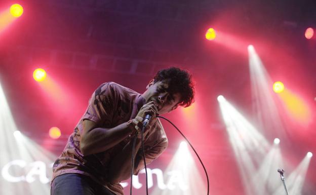 «¡Tú, fuera!»: un grupo para su concierto en Valencia para expulsar al agresor de una joven