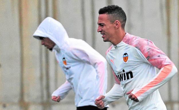 Florenzi viene y Rodrigo espera