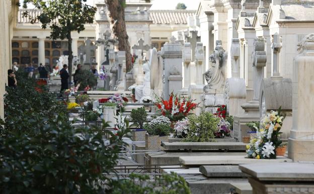 El sarcófago de Blasco Ibáñez, más cerca del cementerio