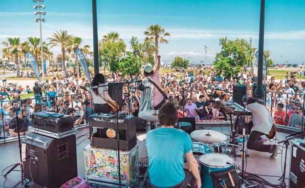 Badlands, Tórtel, Biznaga o Micah P. Hinson, entre los conciertos de la Pérgola para esta temporada