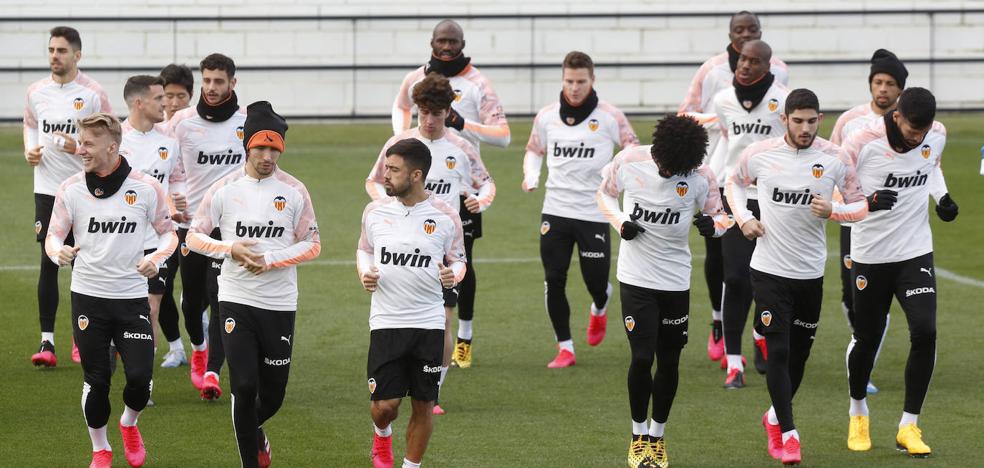 César Sánchez, pendiente del entrenamiento y del mercado