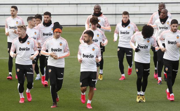 César Sánchez, pendiente del entrenamiento y del mercado