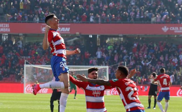 Remontada del Granada en la primera derrota de Abelardo en el Espanyol