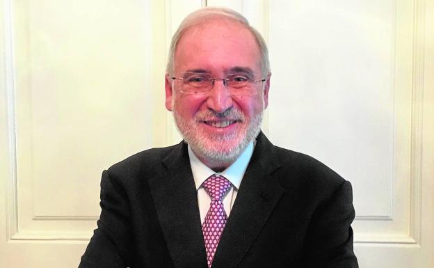 Jorge Cardona: «Los niños no pertenecen a nadie, sino a sí mismos»