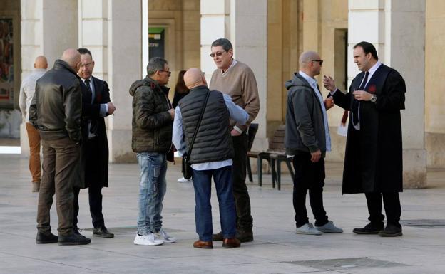 El jurado delibera sobre si Cano y otros seis acusados asesinaron al alcalde de Polop