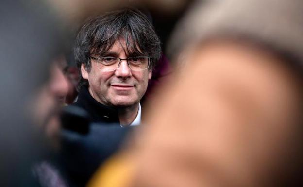 Puigdemont acusa a España de sentir «placer» haciendo daño a Cataluña