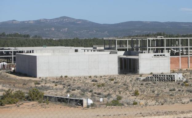 Cinco años de obras paradas