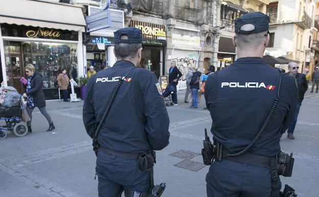 Apuñalado en la cabeza un joven a las puertas de una discoteca de Valencia