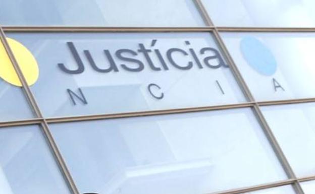 Juzgan a un hombre por agredir sexualmente a una niña y amenazar con matar a su madre