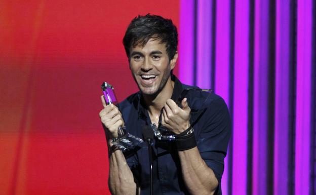 Enrique Iglesias y Anna Kournikova ya son familia numerosa