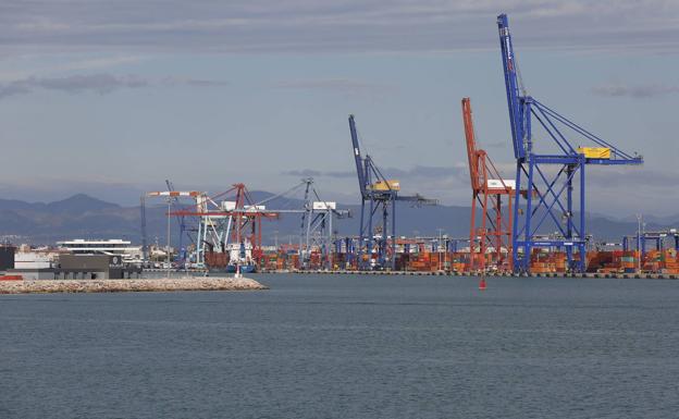 Boira apuesta por una lanzadera ferroviaria entre Valencia y Sagunto como alternativa al acceso norte del Puerto