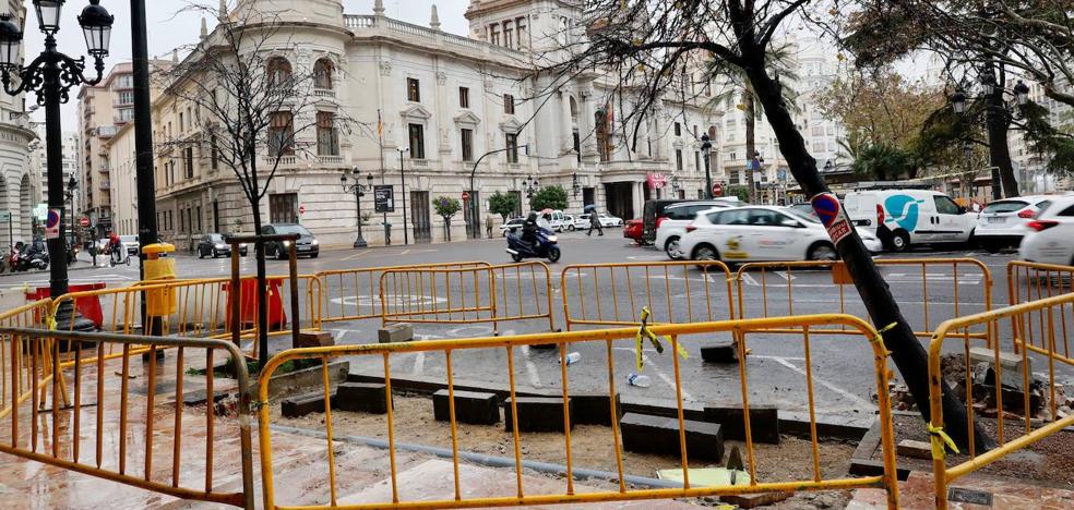 La plaza del Ayuntamiento empieza a cambiar para siempre