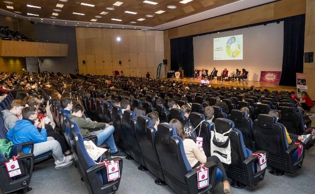 Un evento de motivación emprendedora de la EJE reúne a más de 820 adolescentes