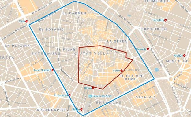 Todas las calles cortadas en el centro de Valencia en Fallas 2020