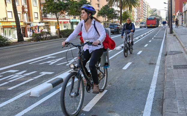 El tramo del carril bici de Primado Reig entre Vicent Zaragozá y Doctor Gómez Ferrer ya está abierto