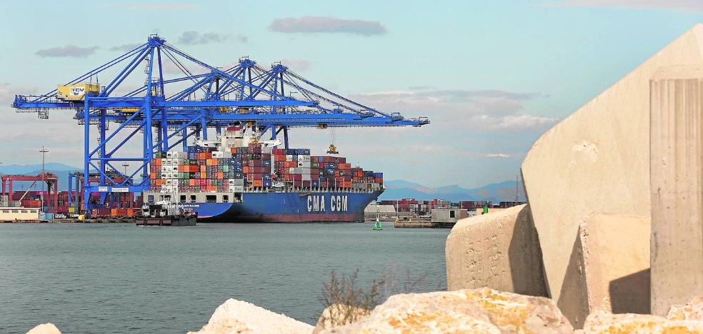 El Puerto suaviza su ampliación para evitar empezar de cero