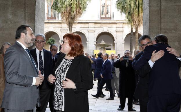 Calero escenifica el nuevo perfil político de la Delegación