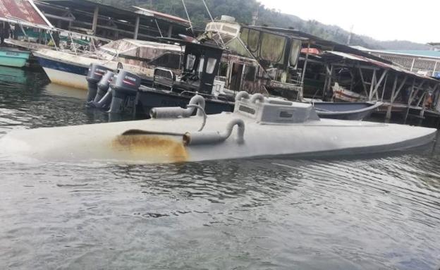 Aparece un nuevo 'narcosubmarino' «de fabricación casera» con cinco toneladas de droga