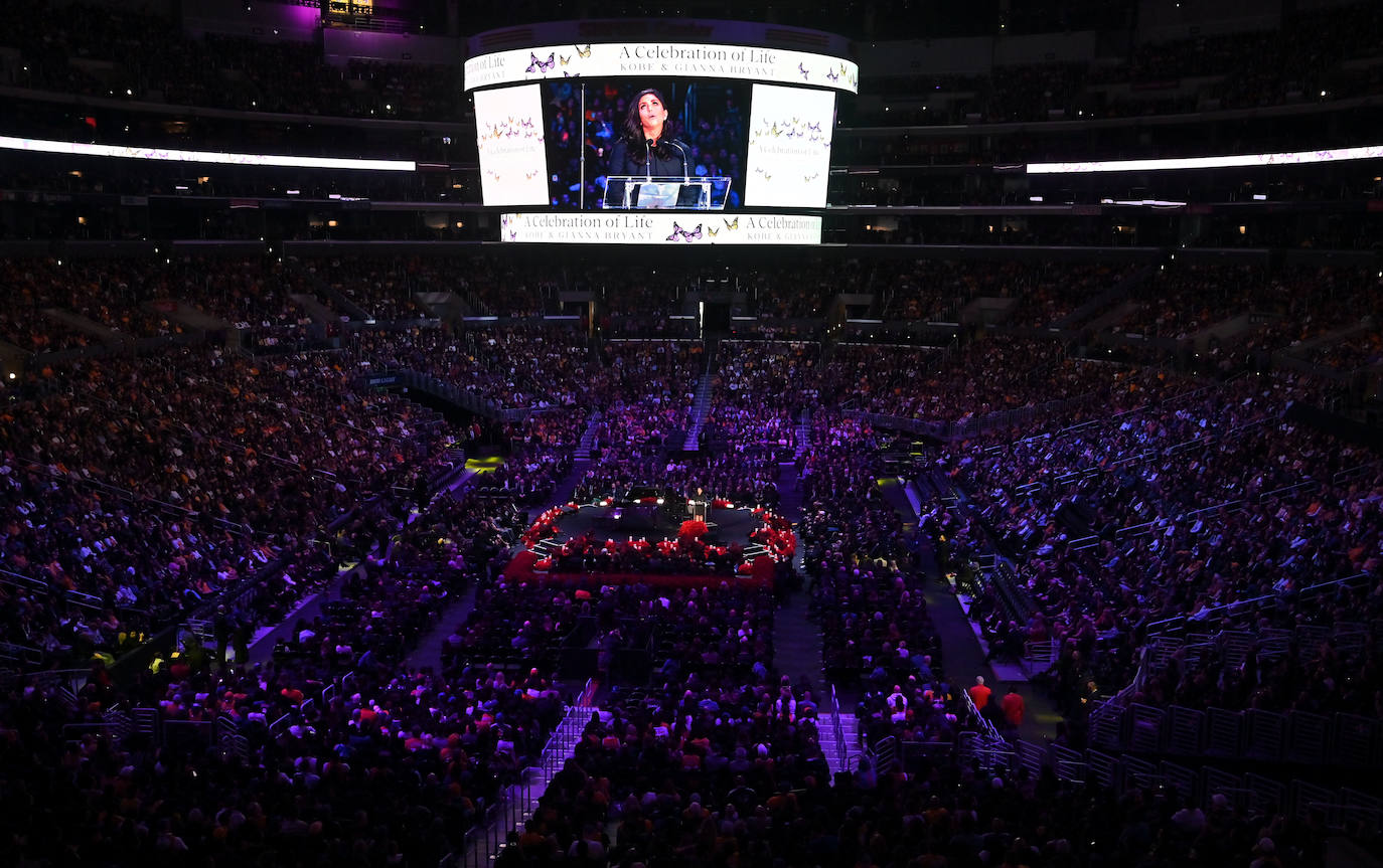 Homenaje a Kobe Bryant en Los Ángeles