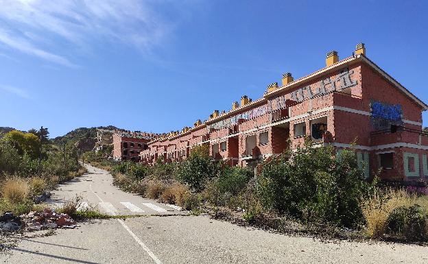 Una empresa de Benissa se queda los terrenos de Penya Roja de Pego para finalizar la urbanización con 1.200 viviendas