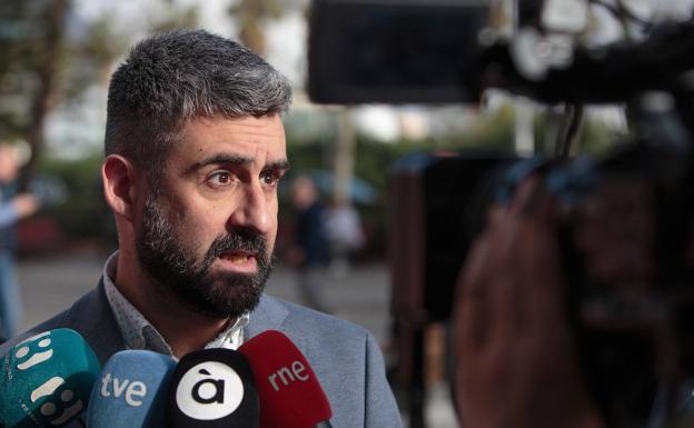 Un corte de luz suspende la declaración de Fuset y tendrá que regresar al juzgado