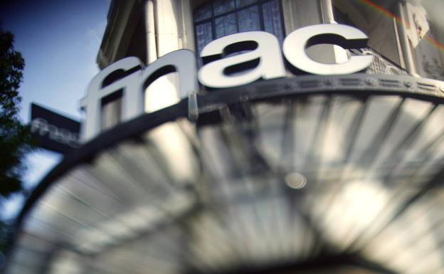 Fnac tendrá que vender por 140 euros un móvil de 700 que publicitó con un error