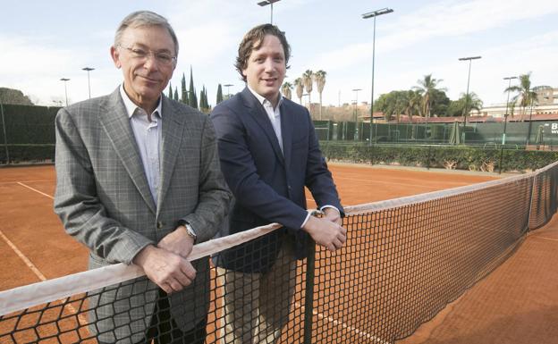 Enrique y Arturo Llobell: «Fuimos campeones con los coches pero elegimos la Odontología»