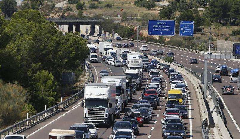 Los contratistas se suman a la propuesta del peaje en autovías