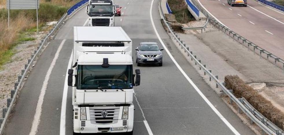 Los transportistas valencianos se someterán a controles aleatorios de alcohol y drogas