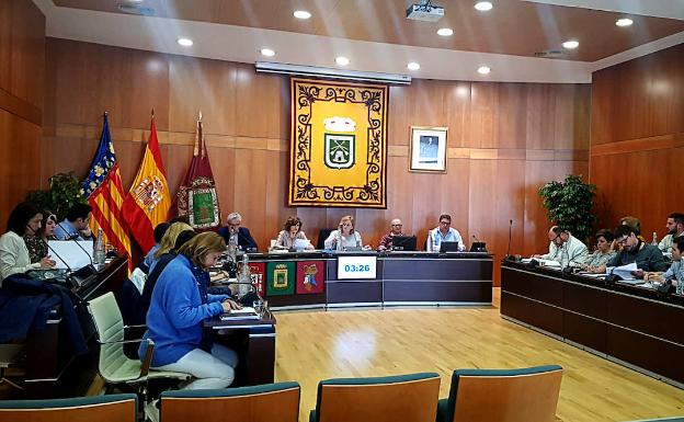 Calp aprueba iniciar los trámites para crear un punto de encuentro familiar