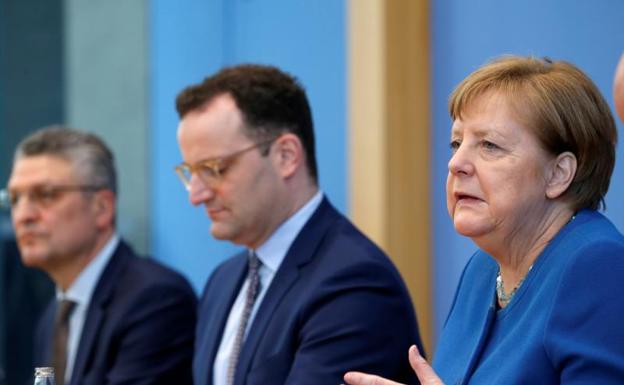 Merkel pronostica que hasta el 70% de los alemanes acabará contrayendo el coronavirus