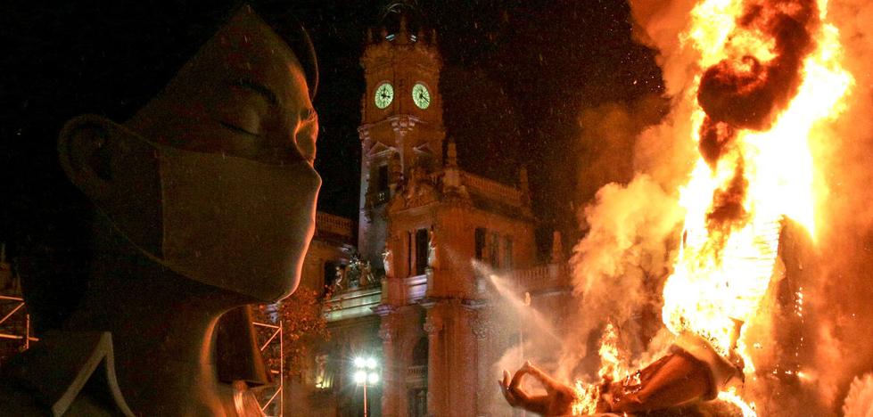 La falla municipal arde envuelta en secretismo