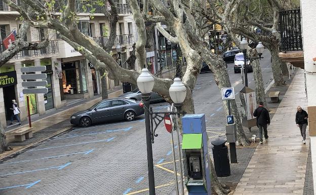 La policía pone 49 multas en Dénia por incumplir el estado de alarma y controla 219 vehículos