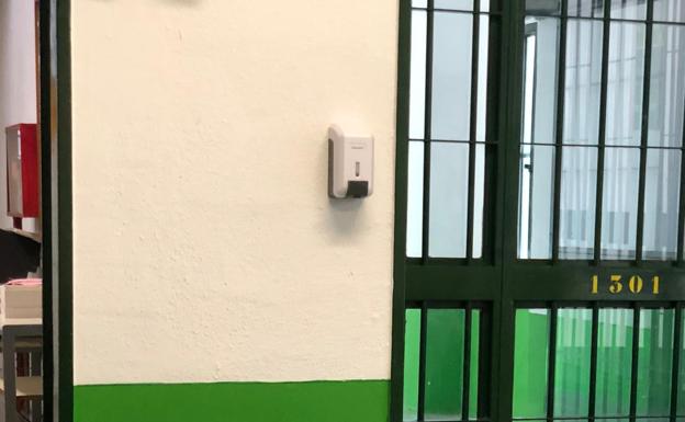 Tres heridos en dos incidentes en la cárcel de Picassent, un polvorín por la crisis sanitaria