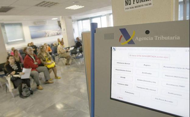 Teléfono Renta 2020: números para ayudar a hacer la declaración de 2019