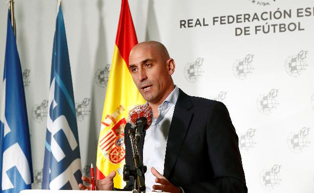 Rubiales apuesta por una financiación de 500 millones para los clubes