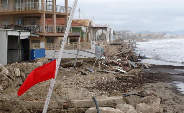 Costas paraliza las obras de recuperación del litoral arrasado por 'Gloria'