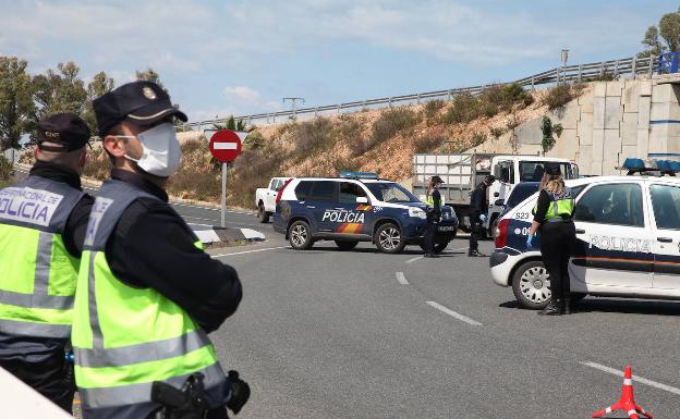 Más de 40 familias rompen el estado de alarma y salen de vacaciones